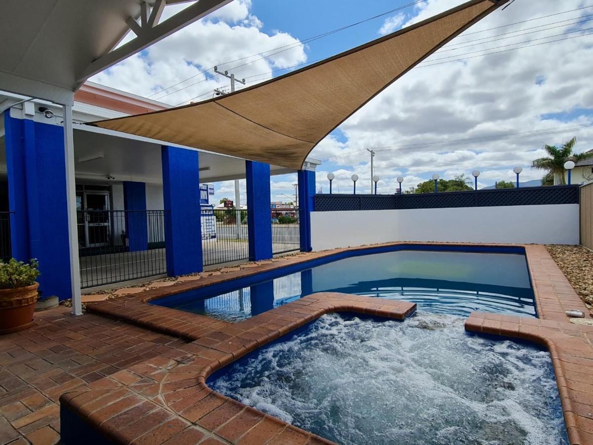 Rockhampton Court Motor Inn Экстерьер фото